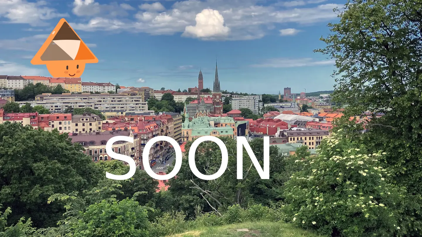 The peertube mascot looking over gothenburg